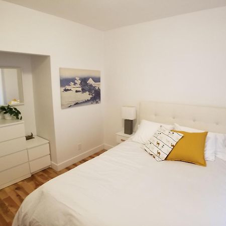 3 Bedroom Near Olympic Stadium Монреаль Экстерьер фото