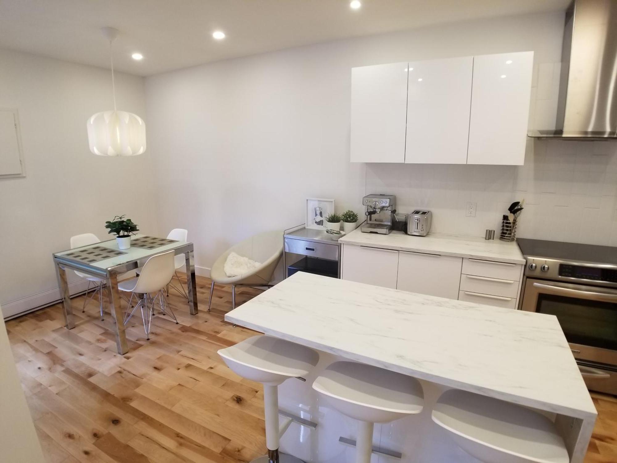 3 Bedroom Near Olympic Stadium Монреаль Экстерьер фото